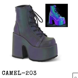 Demoníaca Camel 203